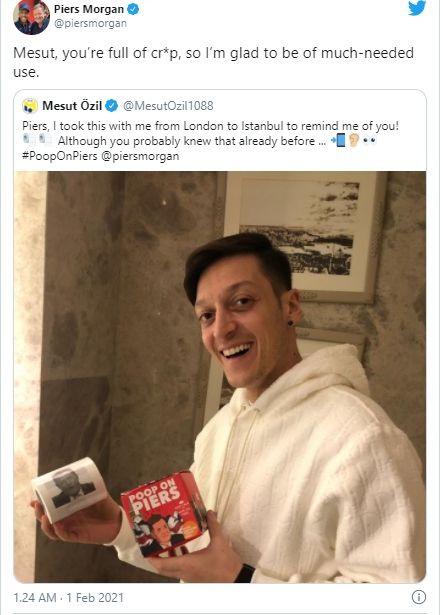 Mesut Ozil cari gara-gara dengan pendukung Arsenal, Piers Morgan. (Twitter/@piersmorgan)