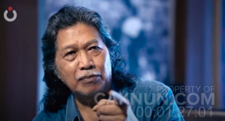 Cak Nun membahas soal Islam arogan yang dilontarkan Abu Janda. [CakNun.com / YouTube]