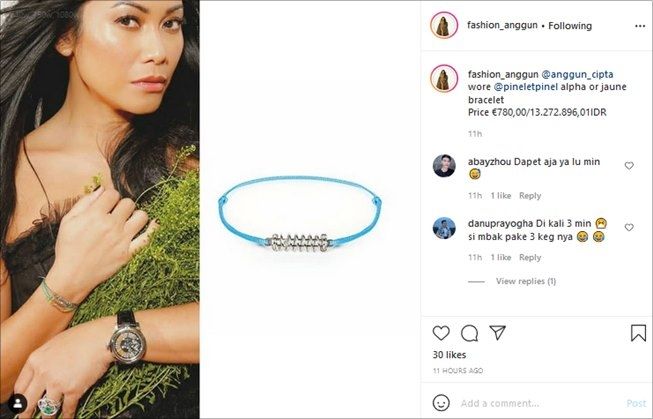 Anggun C Sasmi mejeng di majalah fesyen dunia, pakai gelang tali Rp13 juta. (Instagram/@fashion_anggun)
