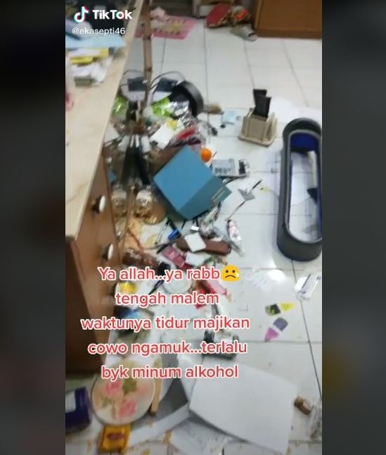 Video curhat nyesek TKI di Taiwan saat majikan ngamuk. (TikTok/ekasepti46)