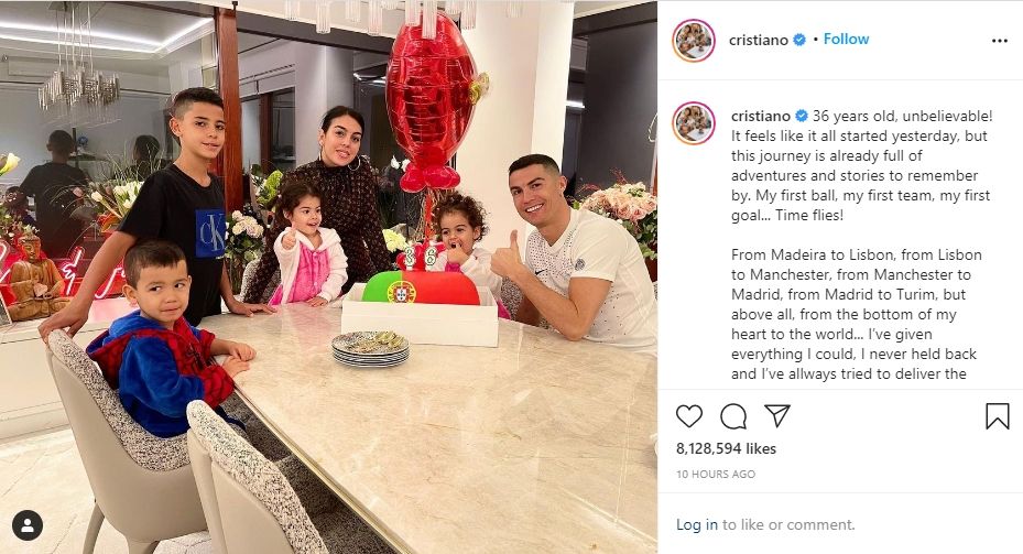 Cristiano Ronaldo dapet roti ulang tahun bermotif Portugal. (Instagram/cristiano)