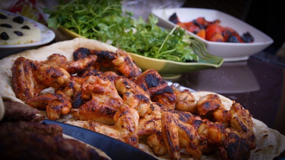 Ayam bakar (Pexels/Omar Mahmood)
