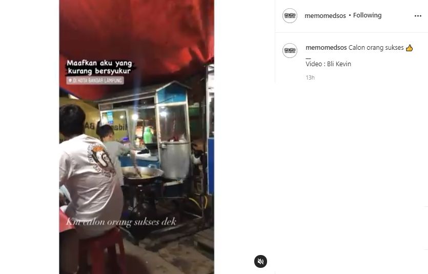 Video bocah penjual nasi goreng. (Instagram/memomedsos)