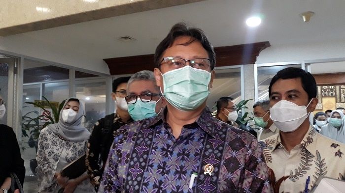 Menteri Kesehatan Budi Gunadi Sadikin saat ditemui di DPR RI. (Suara.com/Novian)