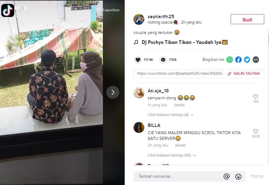 Beda pasangan tapi pakai baju yang sama. (Tiktok/@septiarfn25)