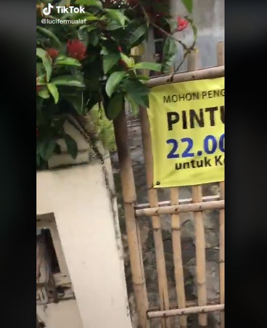 Video curhat pria punya kos kelewat aman. (TikTok/lucifermualaf)