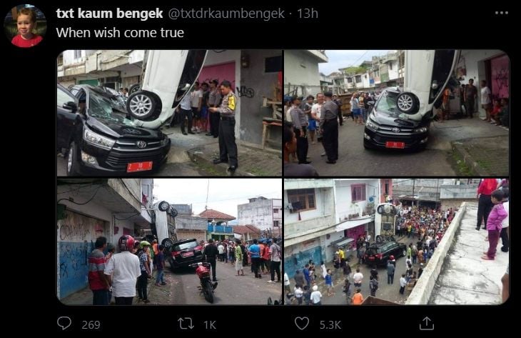 Viral potret Toyota Innova tertumbuk Honda Jazz. (Twitter/@txtkaumbengek)