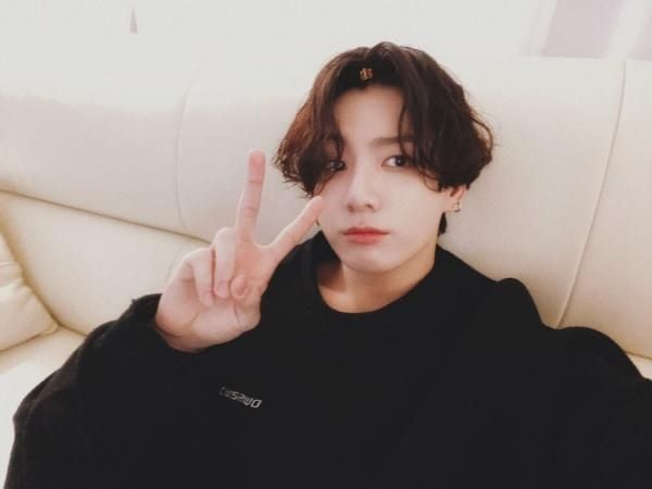 Jungkook Selca (weverse/jungkook)