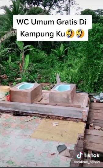 Viral toilet terbuka tanpa atap. (Tiktok/@callme_beni21)