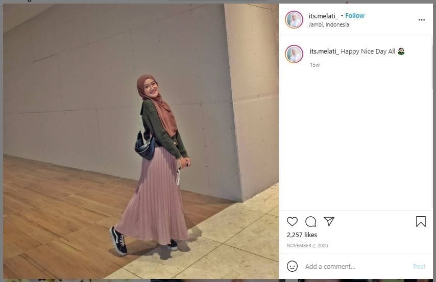 Viral Selebgram Mirip Nissa Sabyan, Ini Gaya Outfitnya (instagram.com/its.melati_)