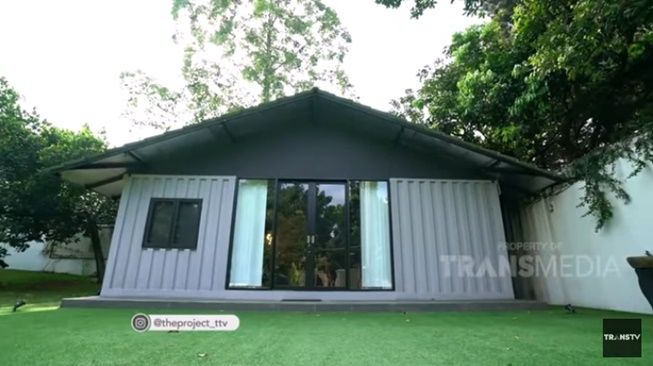 Potret rumah mungil Chef Renatta. (YouTube/Trans TV Official)