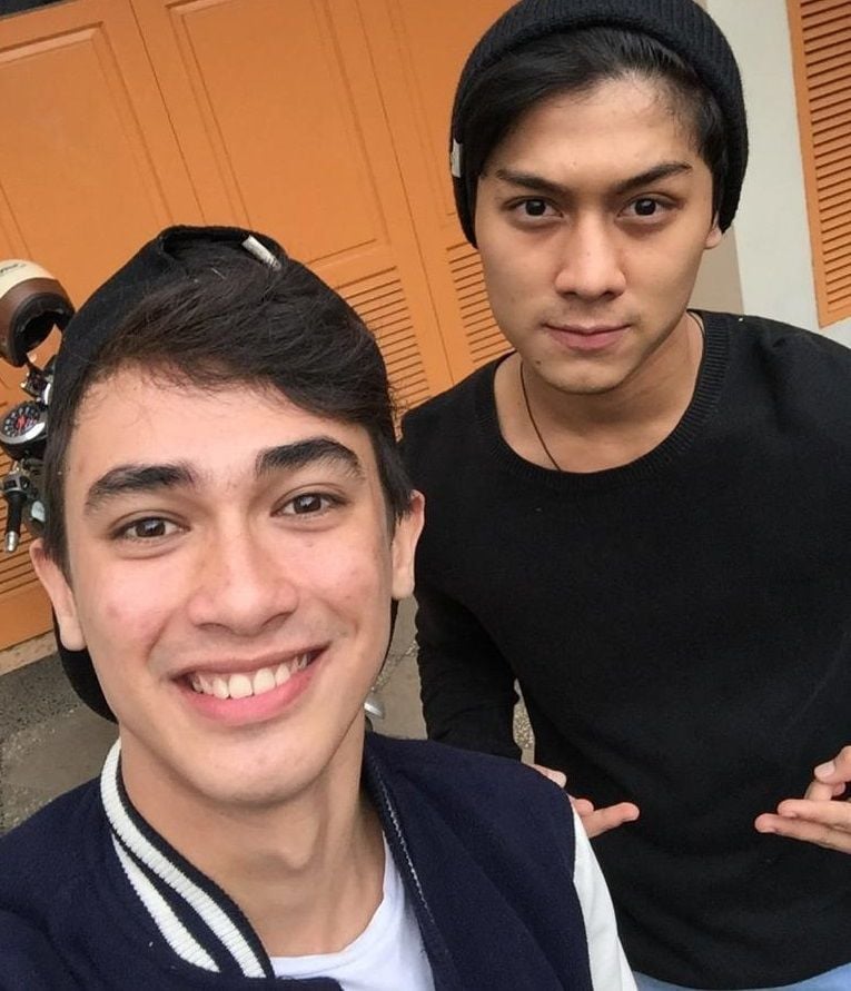 Rico Valentino (depan) dan Rizky Billar. [Instagram]