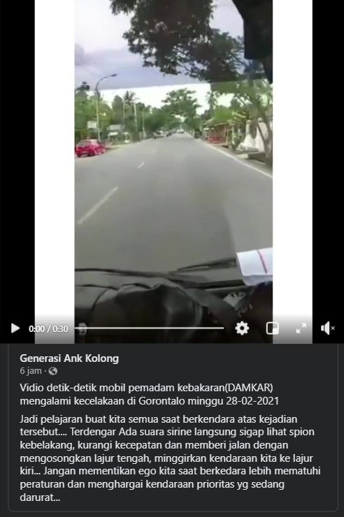 Damkar tabrak mobil di Gorontalo. (Instagram)