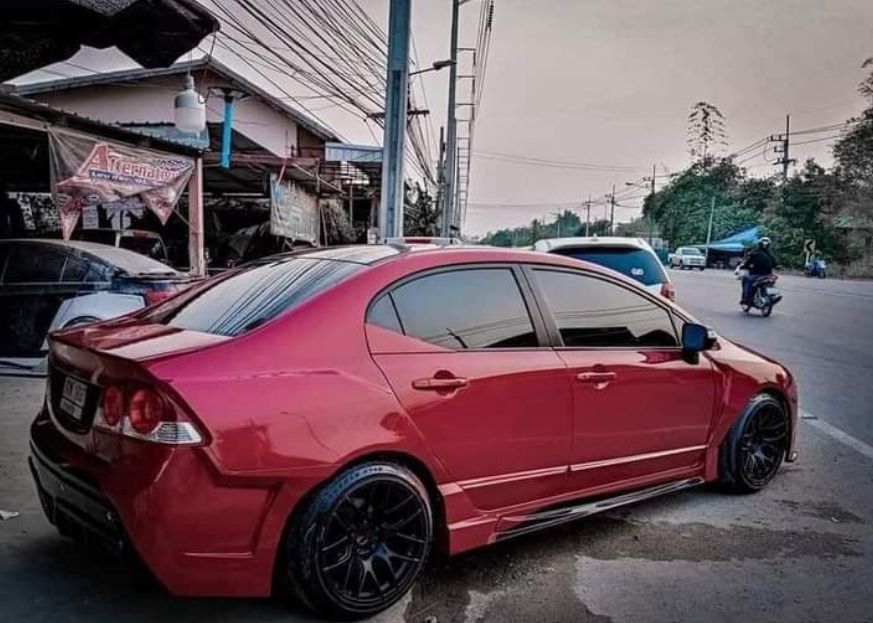 Honda Civic bertampang ala Lamborghini. (Facebook/Peshawar Street Racers)