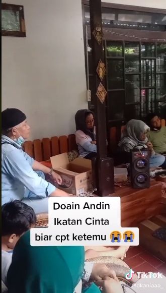 Gelar Acara Makan-makan, Keluarga Ini Doakan Andin Ikatan Cinta Cepat Sembuh. (TikTok/@dkaniaaa_)