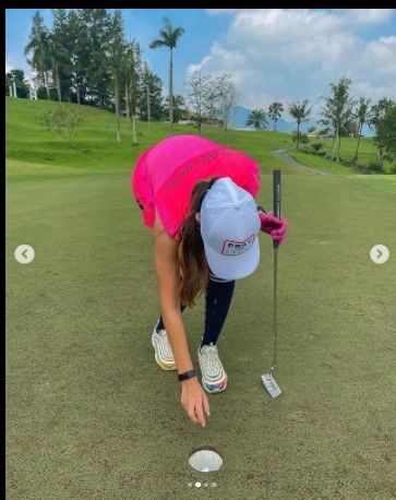 Luna Maya Main GOlf. (Dok: Instagram/lunamaya)