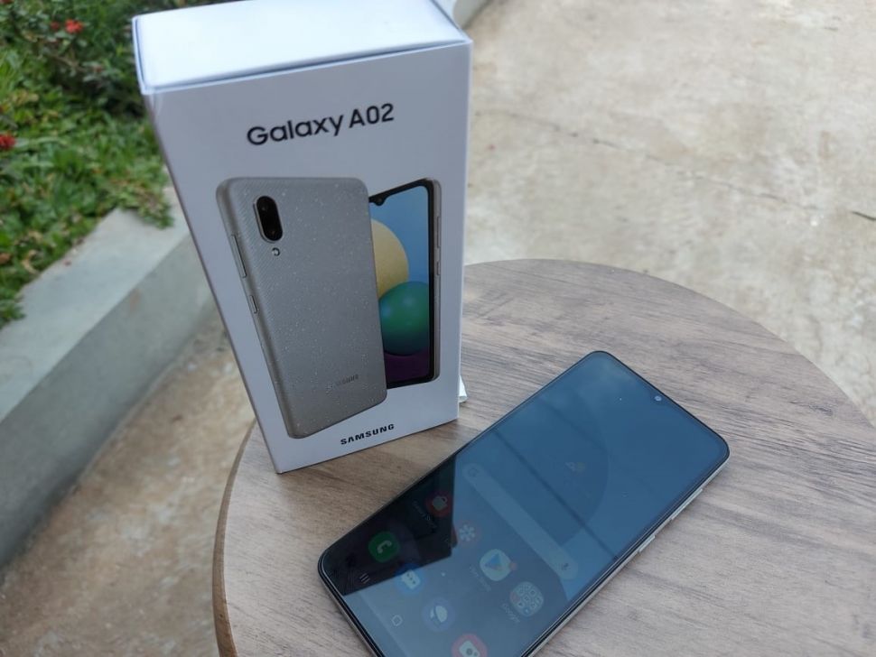 Samsung Galaxy A02. [Suara.com/Dythia Novianty]