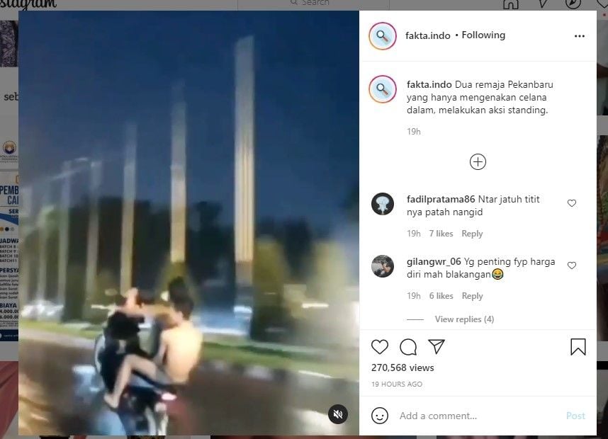 Pemuda pakai celana dalam freestyle di jalanan ramai (IG/fakta.indo)