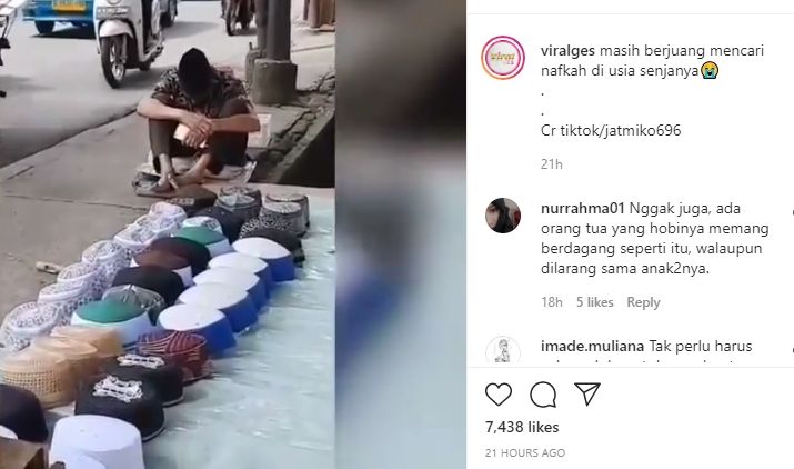 Bapak penjual peci tertidur gara-gara sepi pembeli. (Instagram/viralges)