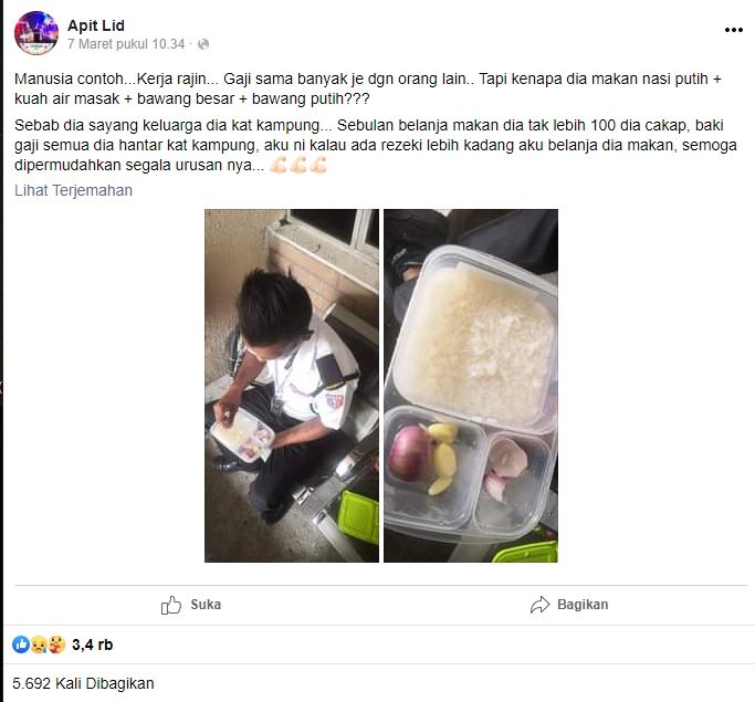 Viral satpam makan pakai nasih berkuah dan lauk bawang mentah (Facebook/ApitLid).