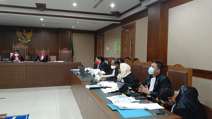 Sidang kasus suap bansos covid-19 dengan terdakwa Harry Van Sidabukke dan Ardian Iskandar di Pengadilan Negeri Tindak Pidana Korupsi (Tipikor) Jakarta Pusat, Senin (15/3/2021). [Suara.com/Yaumal Asri Hutasuhut]