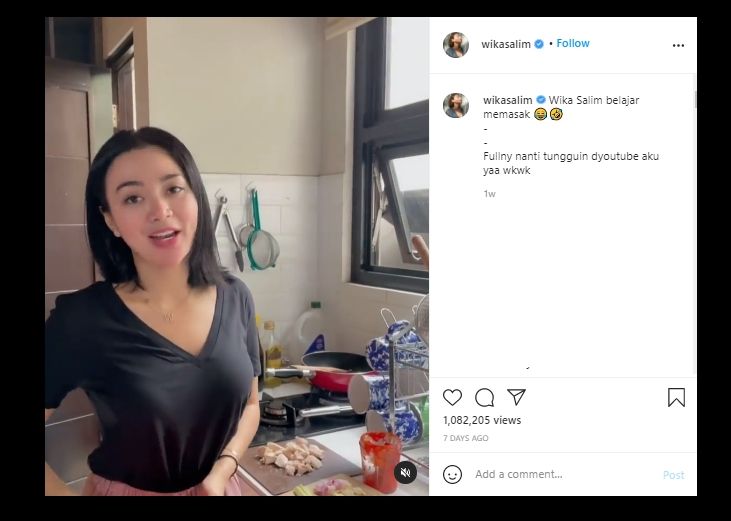 Masak Tempe Orek di Dapur, Lagi-lagi Wika Salim Bikin Publik Salfok. (Instagram/@wikasalim)