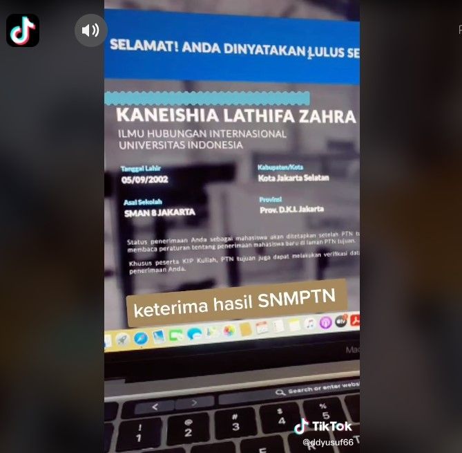 Momen haru putri Dede Yusuf lolos masuk UI (tiktok)