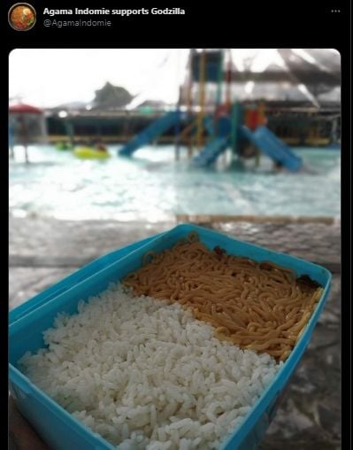 Bekal Makanan Ini Bikin Kangen Berenang, Publik: Sambil Menggigil Pas Makan. (Twitter/@agamaindomie)