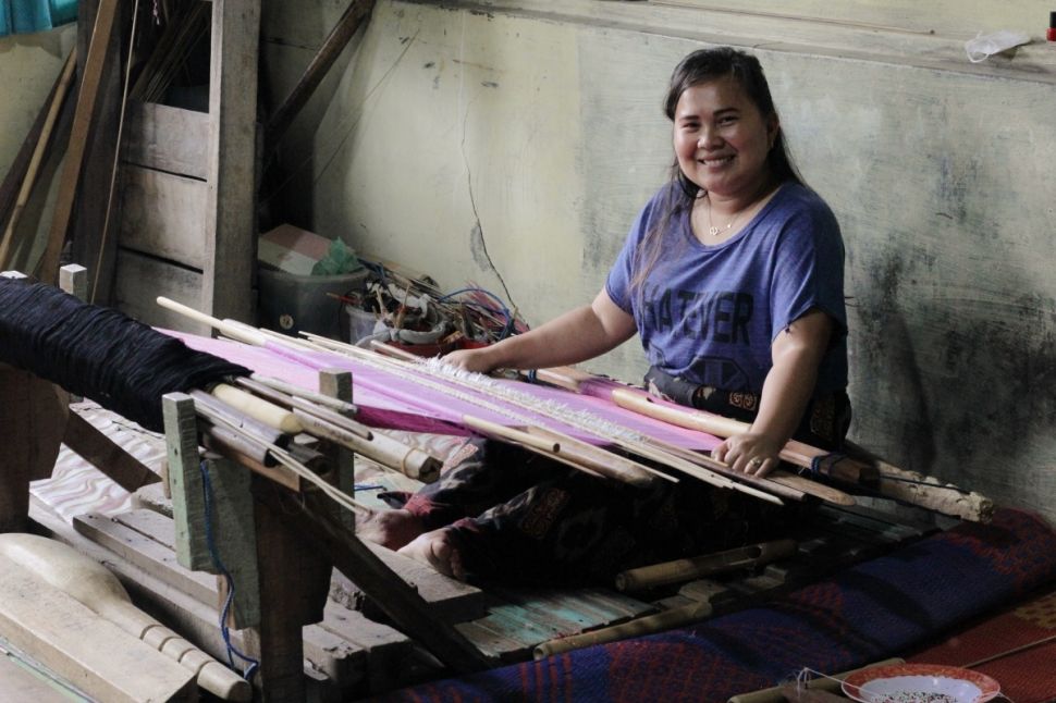 Kisah perempuan penenun Indonesia. (Dok: Istimewa)