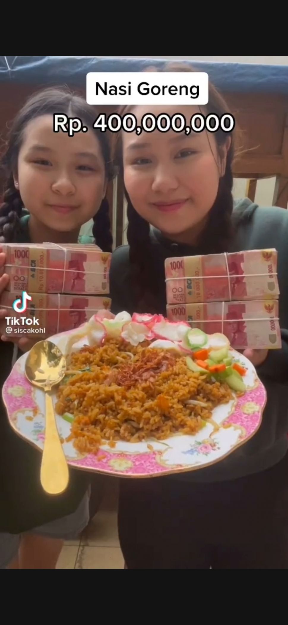 Nasi goreng Rp 400 juta Sisca Kohl. (Dok. SiscaKohl/TikTok)