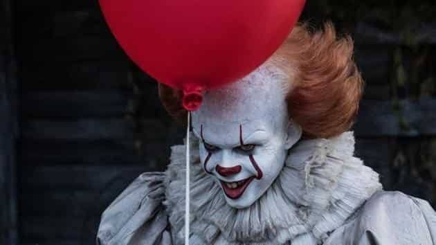 Pennywise dalam film IT (Warner Bross)