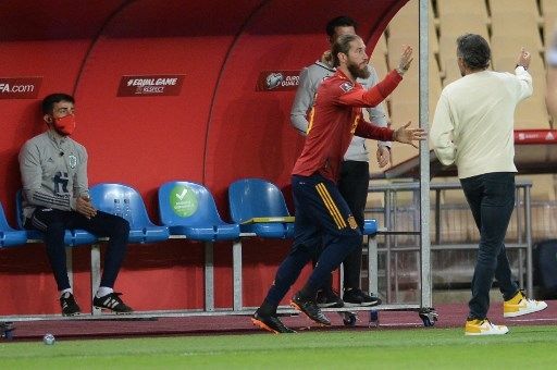 Sergio Ramos masuk sebagai pengganti dalam pertandingan Grup B Kualifikasi Piala Dunia zona Eropa antara Spanyol vs Kosovo, Kamis (1/4/2021). [AFP]