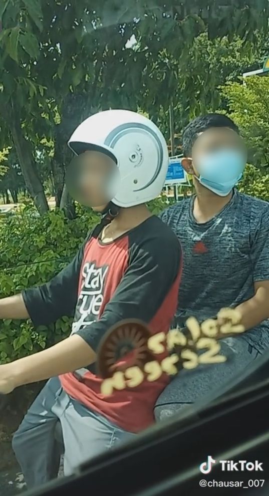 Ekspresi pemotor saat ada polisi bikin ngakak. (TikTok)