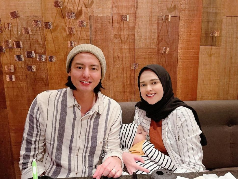 Roger Danuarta dan Cut Meyriska [Instagram]