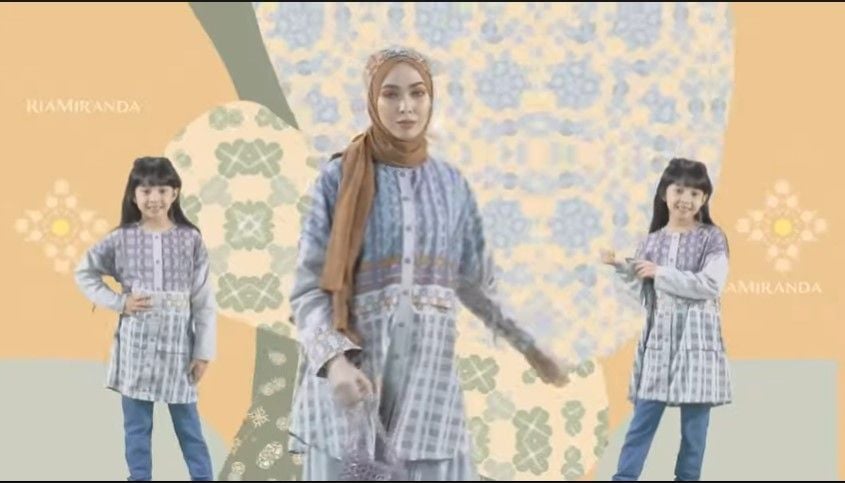 Perempuan Jawa Jadi Inspirasi Ria Miranda Buat Koleksi Lebaran Danastri. (Dok: Youtube/RiaMiranda)