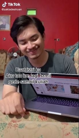 Perlakuan suami kepada istri. (Tiktok/@zakiadestryan)