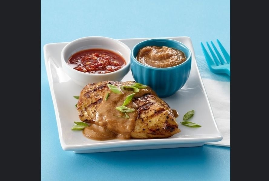 Chicken with Savory Peanut-Sesame BBQ Sauce (Dok. SKIPPY Peanut Butter)