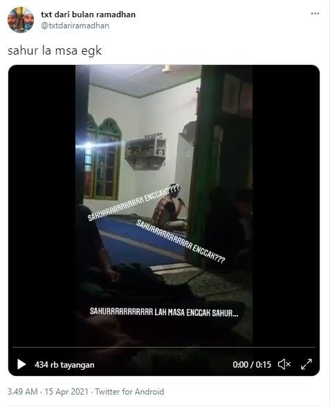 Bangunin sahur ala TikTok (Twitter/txtdariramadhan)