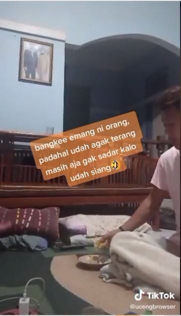 Prank sahur pukul 6 pagi (TikTok @ucengbrowser)