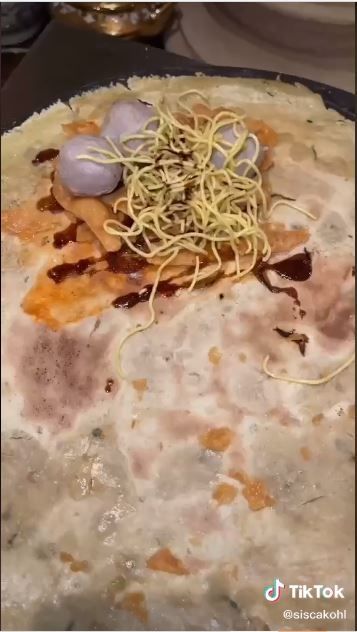 Crepes rasa bakso ala Sisca Kohl (TikTok @siscakohl)