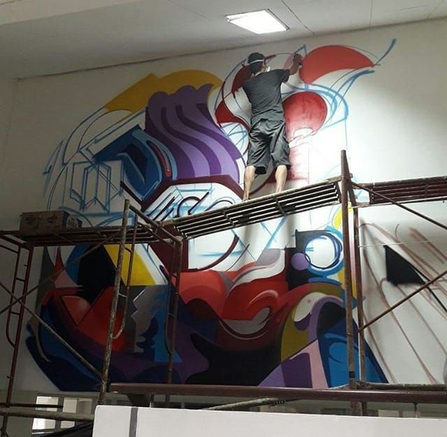 Tutu, seniman yang datang dari latar belakang street art (Dok. Tutu)