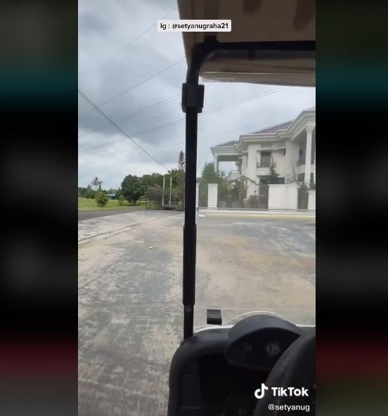 Fakta rumah Crazy Rich Setya Nugraha. (TikTok/setyanug)