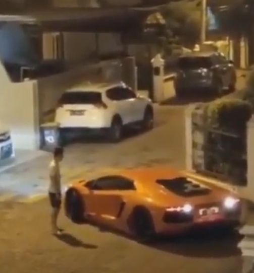 Lamborghini geber-geber di pemukiman padat tuai kecaman. (Instagram)