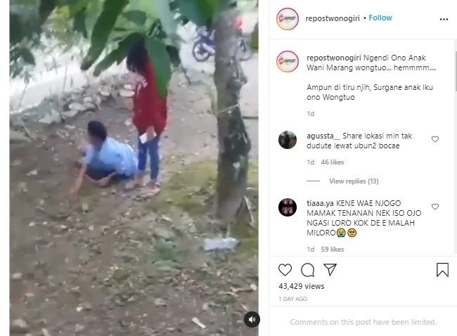 Viral Video Anak Tega Dorong Orang Tua Sampai Tersungkur. (Instagram/@repostwonogiri)