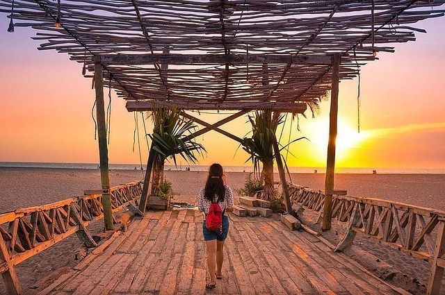 Pantai Kayu Putih - Tempat Wisata di Bali (instagram/@infowisatabali)