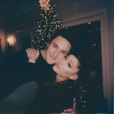 Potret kebersamaan Ariana Grande dan Dalton Gomez. (Instagram/arianagrande)