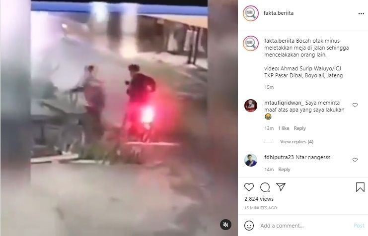 Viral Video Bocah 'Otak Minus', Pasang Meja di Tengah Jalan Bikin Petaka. (Instagram/@fakta.beriita)