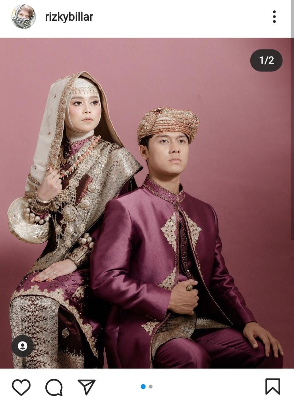 Rizky Billar dan Lesti Kejora dalam balutan adat Minang (Instagram/rizkybillar)