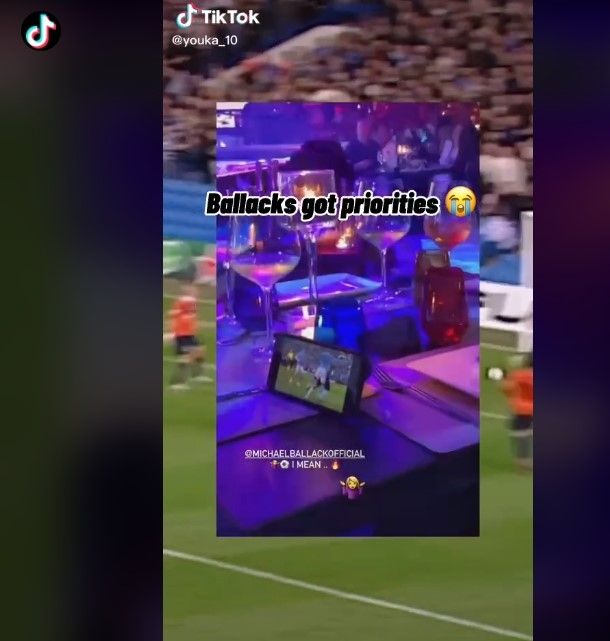 Ballack fokus nonton final UCL di strip club (Tiktok)