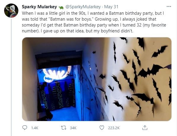 Viral Wanita Dapat Kejutan Pesta Ultah Batman dari Pacar (twitter.com/SparkyMularkey)